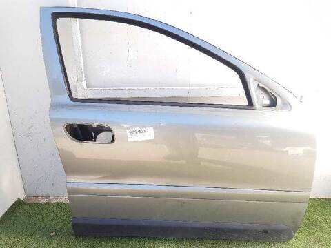 Puerta Delantera Derecha Volvo XC 70 D5 AWD MOMENTUM 136KW) 185CV