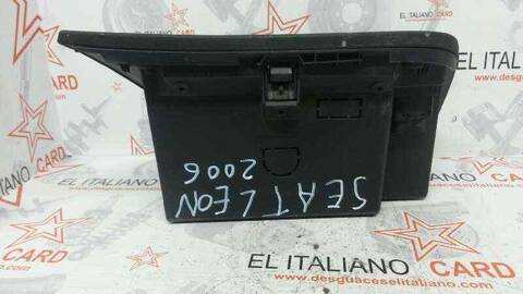 Foto 3ª: Guantera Seat Leon 102CV 75KW (2005)