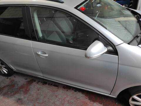 Puerta Delantera Derecha Volkswagen Golf BXE