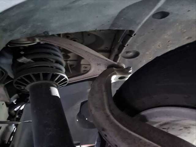 Brazo Suspension Delantero Derecho Jaguar F Pace PRESTIGE 179CV 132KW