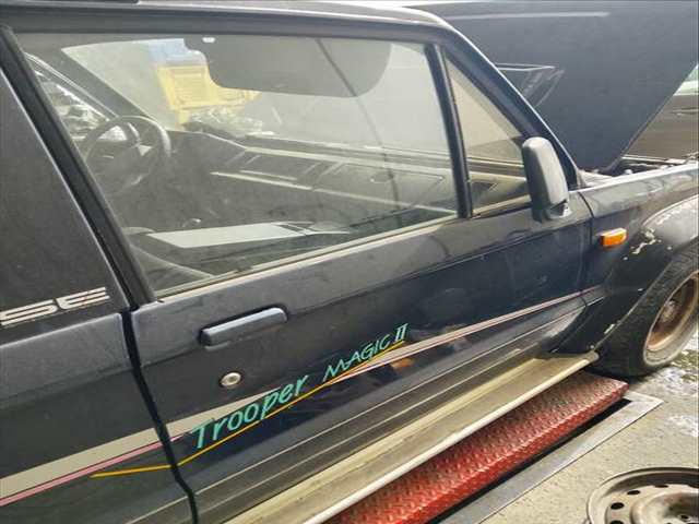 Puerta Delantera Derecha Isuzu Trooper VERSION INDEFINIDA