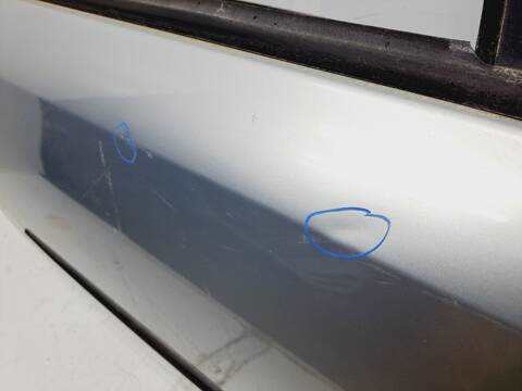 Foto 4ª: Puerta Trasera Derecha Renault Laguna AUTHENTIQUE 120CV 88KW [F9Q C7] (2002)