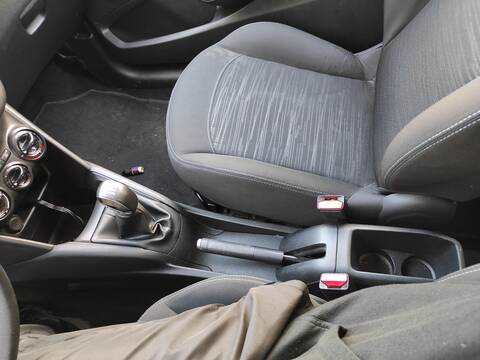 Consola Central Peugeot 208 ZM01