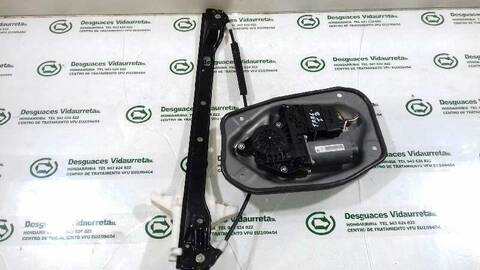 Elevalunas Manual Trasero Izquierdo Volkswagen Golf 1.9 TDI 105CV 77KW