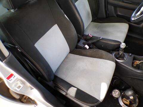Foto 2ª: Asiento Delantero Derecho Suzuki Swift M13A BERLINA (2010)