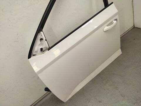 Foto 3ª: Puerta Delantera Izquierda Skoda Fabia 1.4 TDI 75CV 55KW [CUSA] (2017)