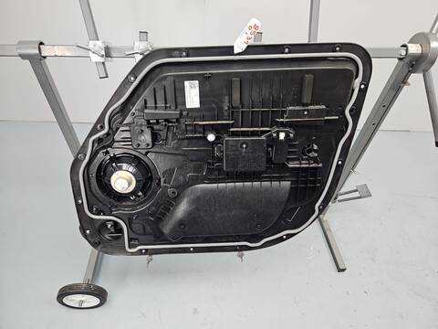 Foto 3ª: Tapizados Cartoneras Land Rover Defender D250 MHEV 4X4 249CV 183KW [DT306] (2022)