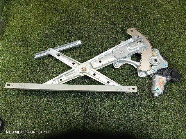 Foto 3ª: Elevalunas Eléctrico Trasero Izquierdo Nissan Navara 2.3 TD D23 [YS23] (2018)