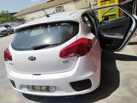 Portón Kia Ceed D4FC CD)