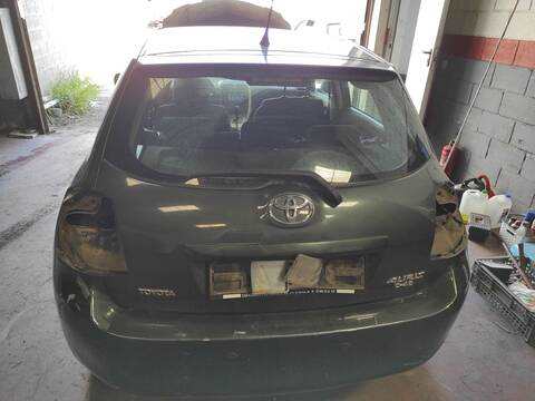 Foto 2ª: Portón Toyota Auris 1ND (2008)