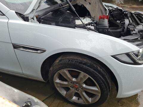 Aleta Delantera Derecha Jaguar XE PORTFOLIO 180CV 132KW