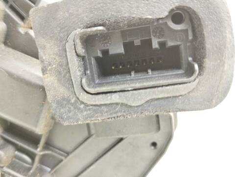 Foto 3ª: Cerradura Puerta Delantera Derecha Volkswagen Golf 102CV 75KW [CGG] (2011)