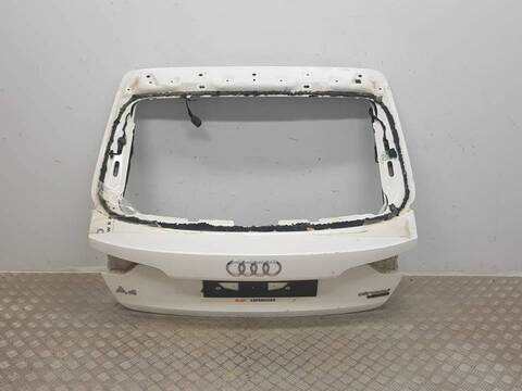 Portón Audi A4 BASICO