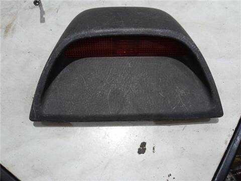 Luz Central de Freno Toyota Avensis 2.0