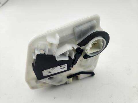 Foto 4ª: Cerradura Puerta Delantera Derecha Mazda CX5 2.0 G 165CV 121KW CENTER-LINE 2WD [PE] (2019)