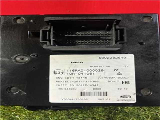 Foto 3ª: Caja Reles Fusibles Iveco Daily FG 33 S V BATALLA 3520 DIESEL SCR 136CV 100KW FURGON [F1AGL411J*C] (2018)