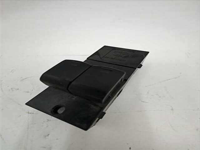 Botonera Elevalunas Nissan Micra 1.2 ACENTA [1.2 LTR. - 59 KW CAT]