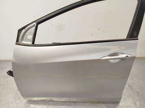 Foto 4ª: Puerta Delantera Izquierda Hyundai i30 1.4 101CV 74KW [G4LC] (2016)