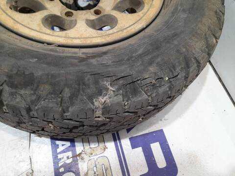 Foto 2ª: Juego LLantas Mitsubishi Montero 2.5 TD 84CV [D/ 4D56] (1983)