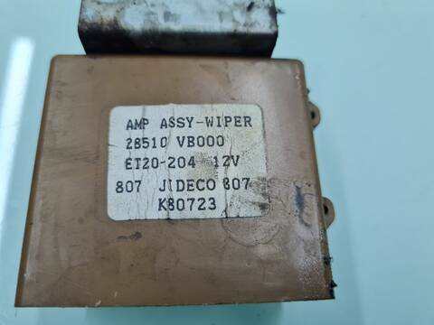 Foto 3ª: Caja Reles Fusibles Nissan Patrol GR S 129CV 95KW [RD28] (1998)
