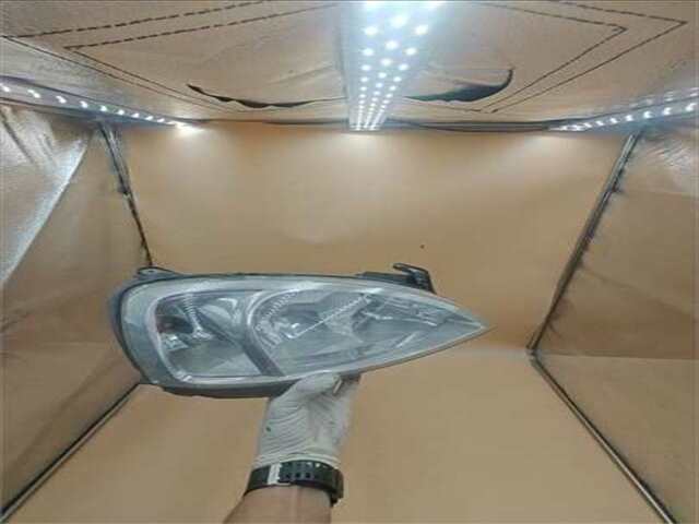 Foto 3ª: Faro Derecho Opel Corsa 1.2 EDITION [1.2 LTR. - 55 KW 16V CAT (Z 12 XE - LW4)] [Z 12 XE / LW4]