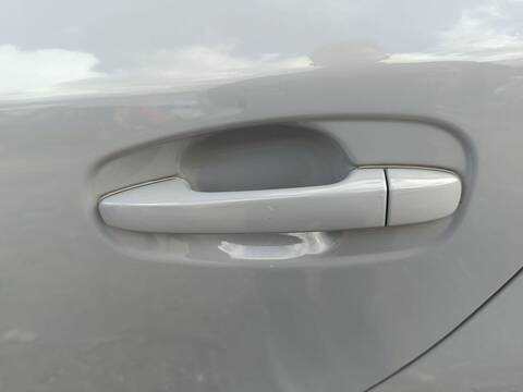 Maneta Exterior Trasera Izquierda Toyota Avensis BUSINESS ADVANCE 143CV 105KW