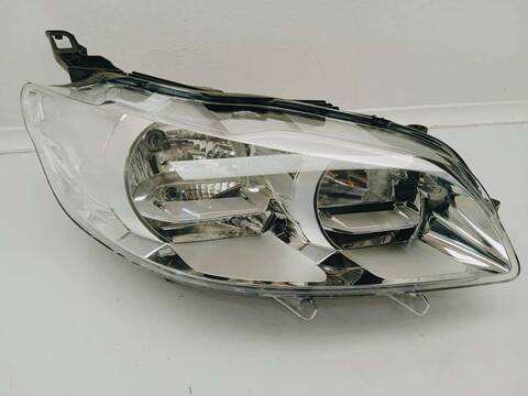 Faro Derecho Peugeot 301 VERSION INDEFINIDA