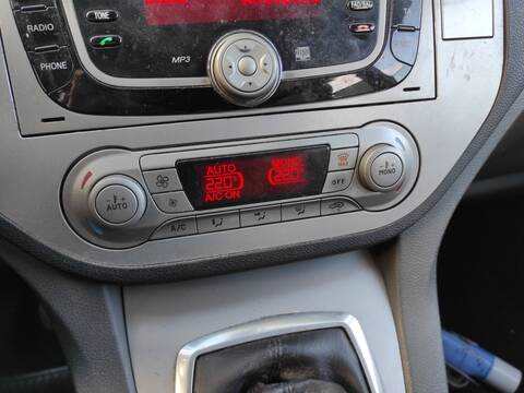 Mando Climatizador Ford Kuga UFDA