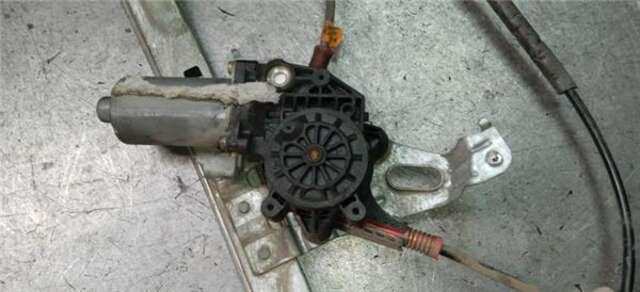 Foto 2ª: Elevalunas Eléctrico Delantero Izquierdo Peugeot 206 2.0 HDI 90 [RHY (DW10TD)]