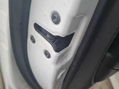 Cerradura Puerta Delantera Izquierda Hyundai i30 PREMIUM 140CV 103KW