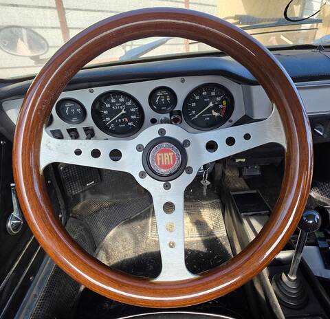 Volante Fiat 124 VERSION INDEFINIDA