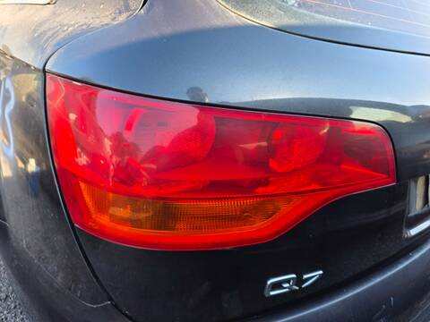 Piloto Trasero Izquierdo Audi Q7 BUG AUT.