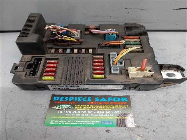 Caja Reles Fusibles Renault Megane 1.6 G