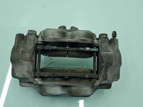 Foto 3ª: Pinza Freno Delantera Derecho Toyota Land Cruiser VX 177CV 130KW [1GD] (2016)