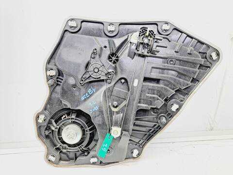 Foto 4ª: Elevalunas Manual Trasero Izquierdo Ford Puma HYBRID ST-LINE 125CV 92KW [B7JB] (2020)