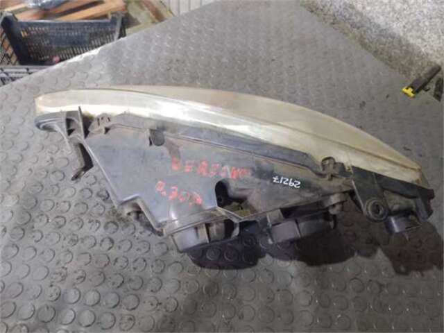 Foto 2ª: Faro Derecho Peugeot 307 1.6 HDI 110 [9HY (DV6TED4)]