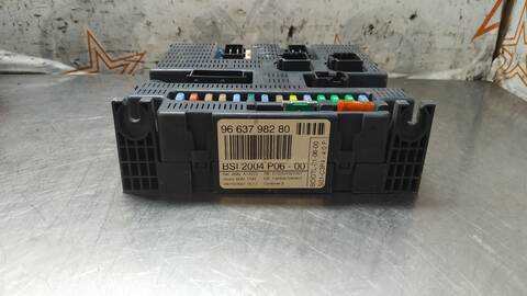 Foto 4ª: Caja Reles Fusibles Peugeot 207 CONFORT 90CV 66KW [9HX] (2008)