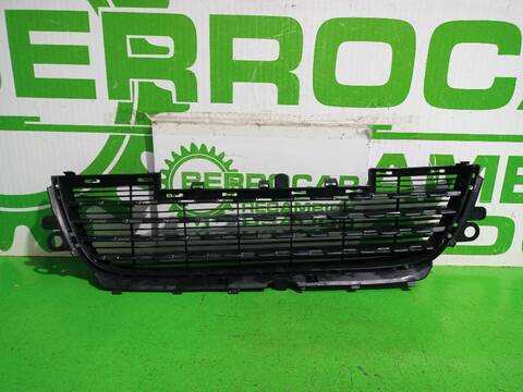 Rejilla Delantera Peugeot 2008 ALLURE 110CV