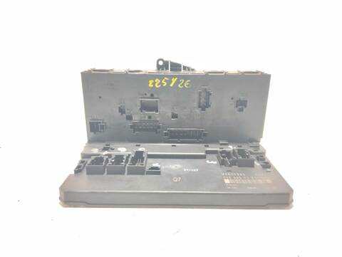 Foto 2ª: Caja Reles Fusibles Mercedes Viano 646982 (2005)