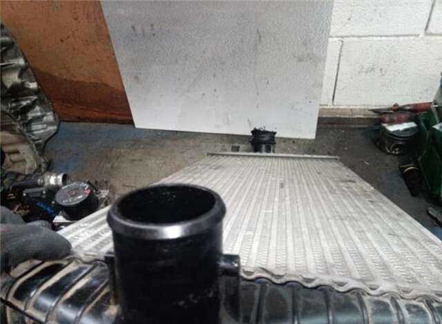 Intercooler Kia Carens 2.0 CRDI