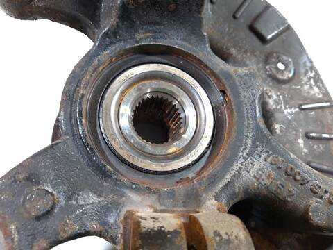 Foto 3ª: Mangueta Delantera Izquierda Mercedes Vito 2.1 CDI CAT 109CV 80KW (2005)