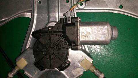 Foto 2ª: Elevalunas Eléctrico Delantero Izquierdo Renault Clio 106CV 78KW [K9K768] (2009)