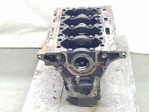 Foto 2ª: Bloque Motor Mitsubishi Montero 3.2 DI-D 160CV [4M41] (2000)