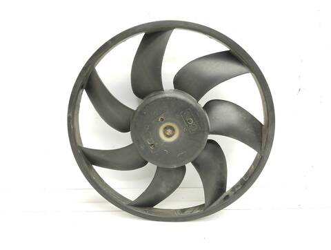 Foto 3ª: Electroventilador Peugeot 208 1.2 12V E-VTI 82CV 60KW [HM05] (2019)