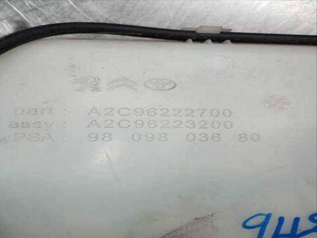 Foto 4ª: Deposito Limpiaparabrisas Toyota Proace COMBI L1 VX 102CV 75KW [YHR] (2022)