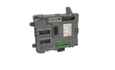 Caja Reles Fusibles Renault Megane H5F408 BERLINA IV BERLINA 5P