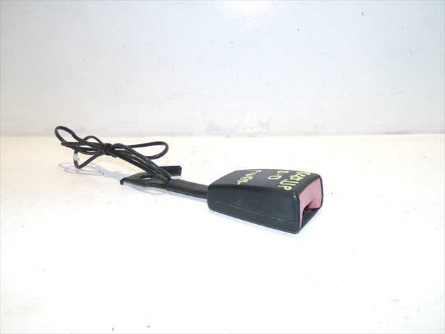 Cinturón Delantero Derecho Seat Toledo 1.6 TDI 2013-2017