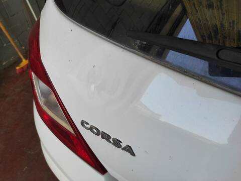 Foto 2ª: Portón Opel Corsa A13DTR (2013)
