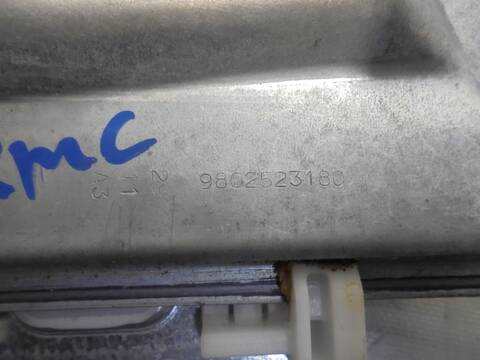 Foto 3ª: Elevalunas Manual Trasero Derecho Citroen C4 COLLECTION BERLINA 90CV 66KW [9H06] (2013)