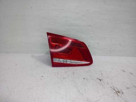 Piloto Portón Izquierdo Volkswagen Passat ADVANCE BLUEMOTION 105CV